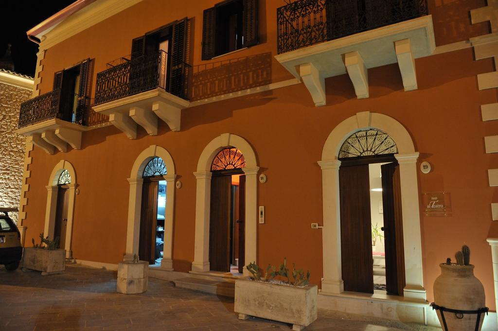 B&B Al Teatro Comiso Ruang foto
